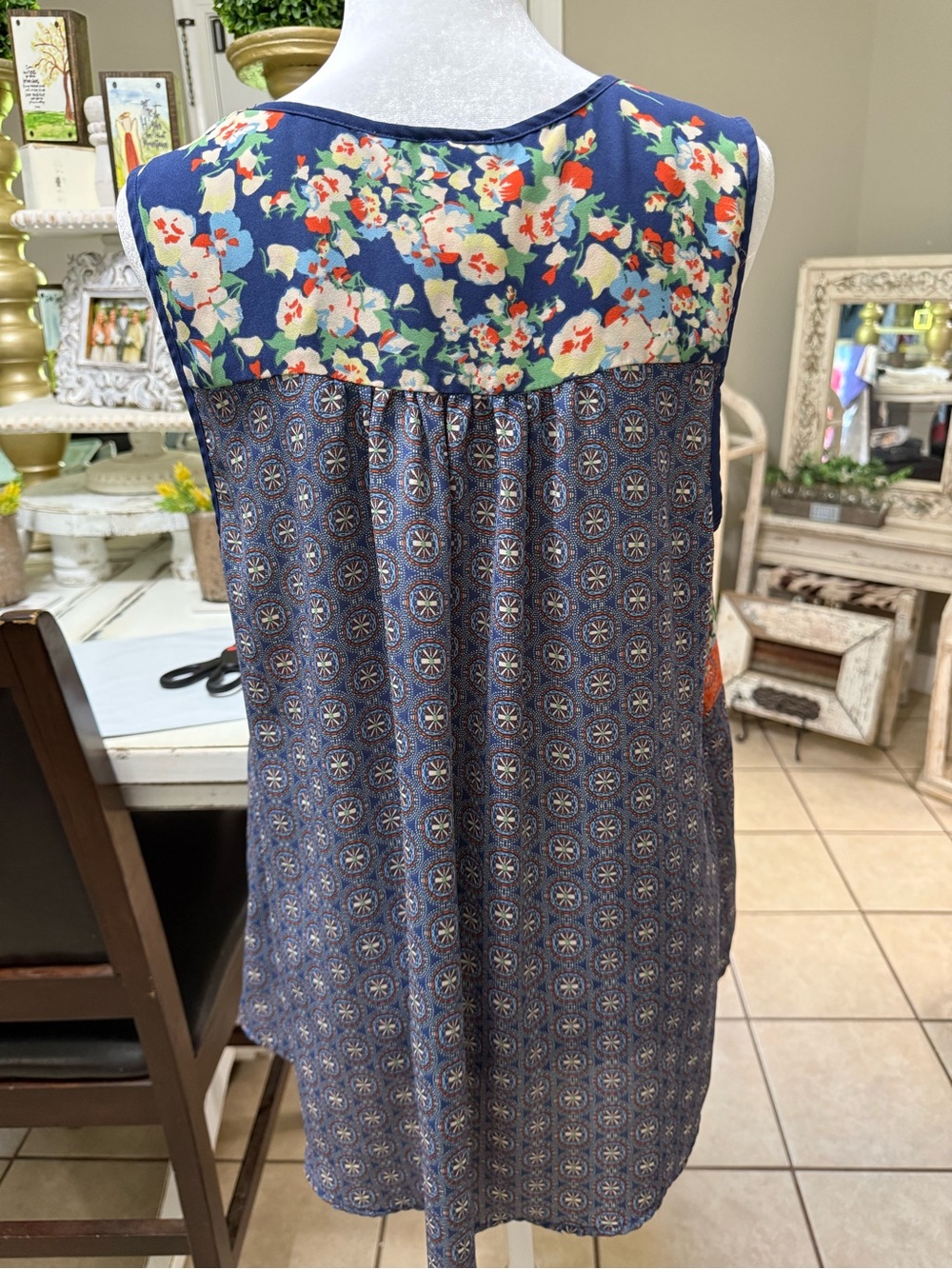 DR2 Floral Patchwork Sleeveless Top in Navy, Orange & Cream - Picture 5 of 6
